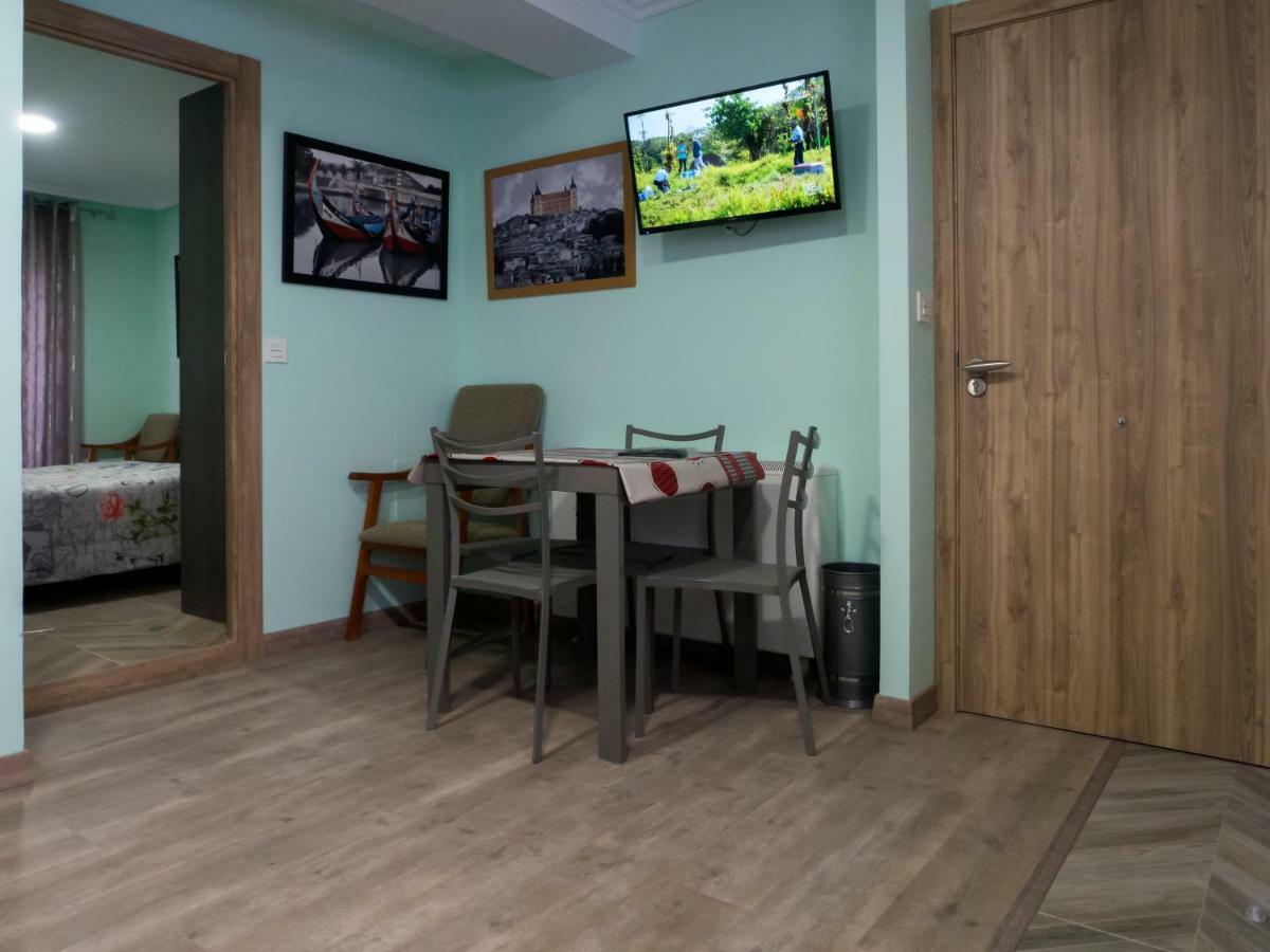 Alojamientos Turisticos Victor De Los Rios León Dış mekan fotoğraf